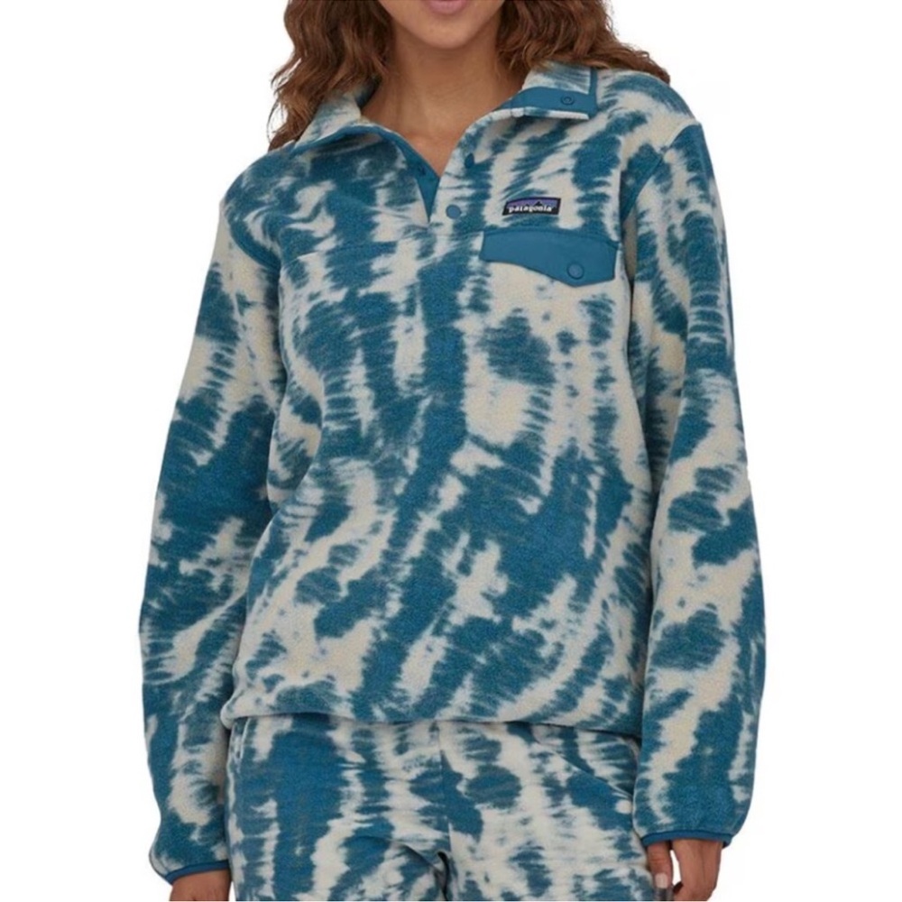 Patagonia Teal and Cream Teddy Jacket
